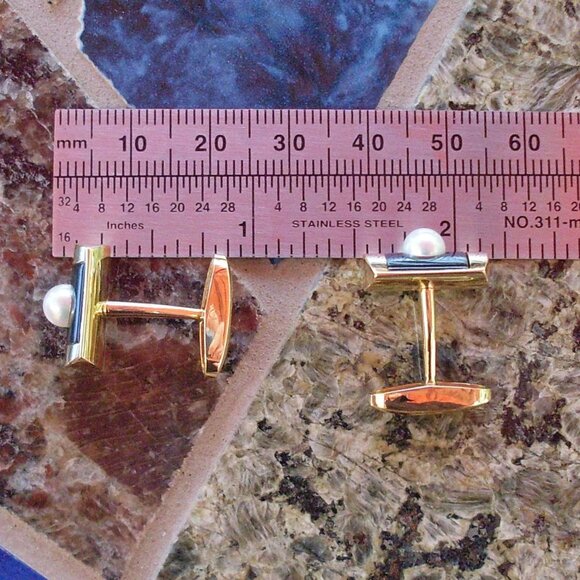Mikimoto Pearl & MOP Cufflinks - 18K YG - Original Gift Box - Looks New - Picture 10 of 12